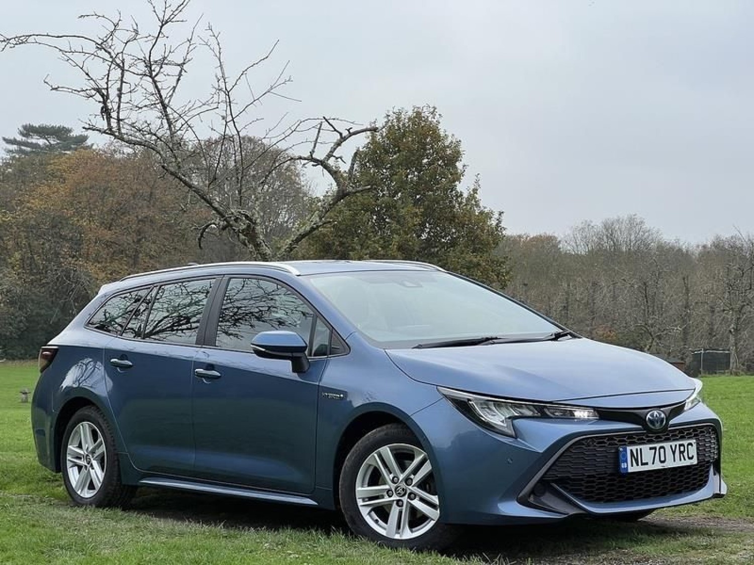 COROLLA 1.8 VVT-h Icon Tech Touring Sports 5dr Petrol Hybrid CVT Euro 6 (s/s) (122 ps) 1 OWNER FROM NEW|RCAM|H/SEATS|APPLE Estat