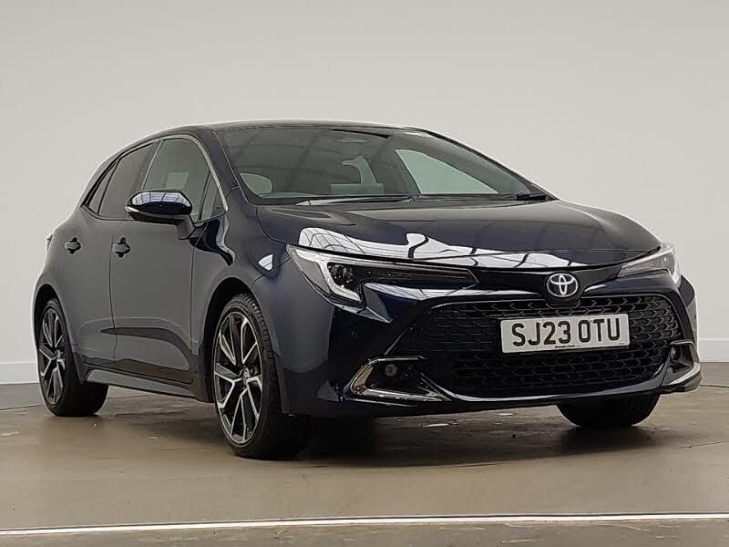 Toyota Corolla 2.0 Hybrid Excel 5dr CVT