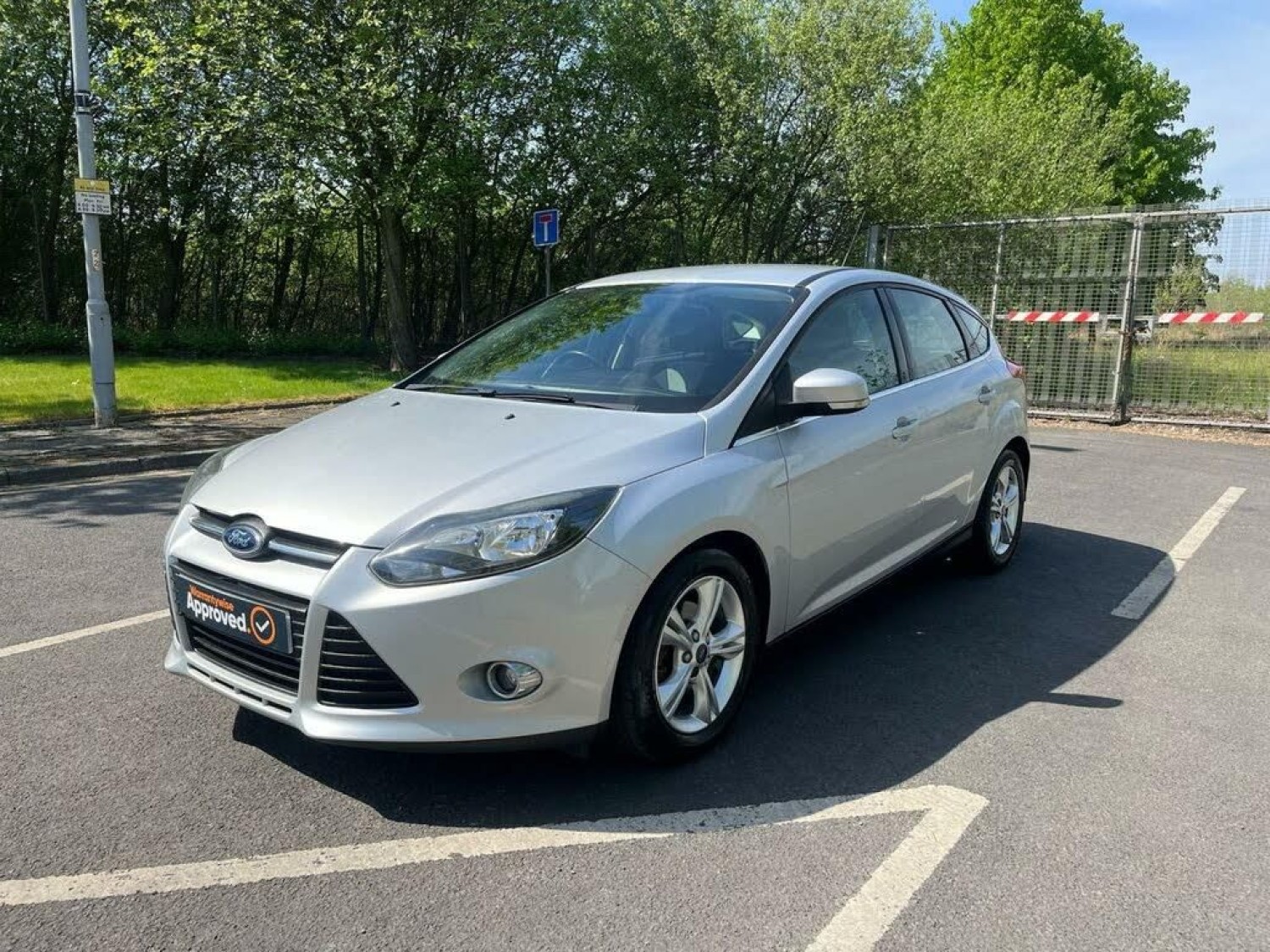 Ford Focus 1.6 TDCi Zetec Hatchback 5dr Diesel Manual Euro 5 (s/s) (115 ps)