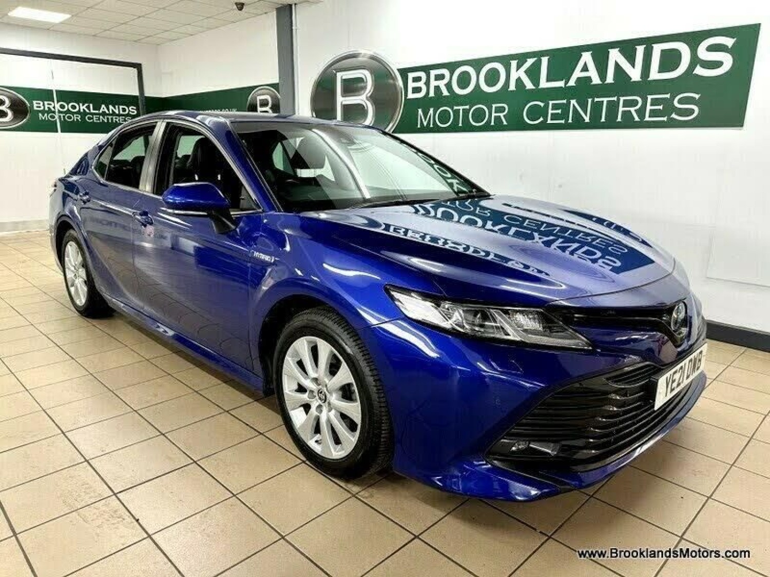 Toyota Camry 2.5 VVT-I DESIGN [SAT NAV, LEATHER & HEATED SEATS]